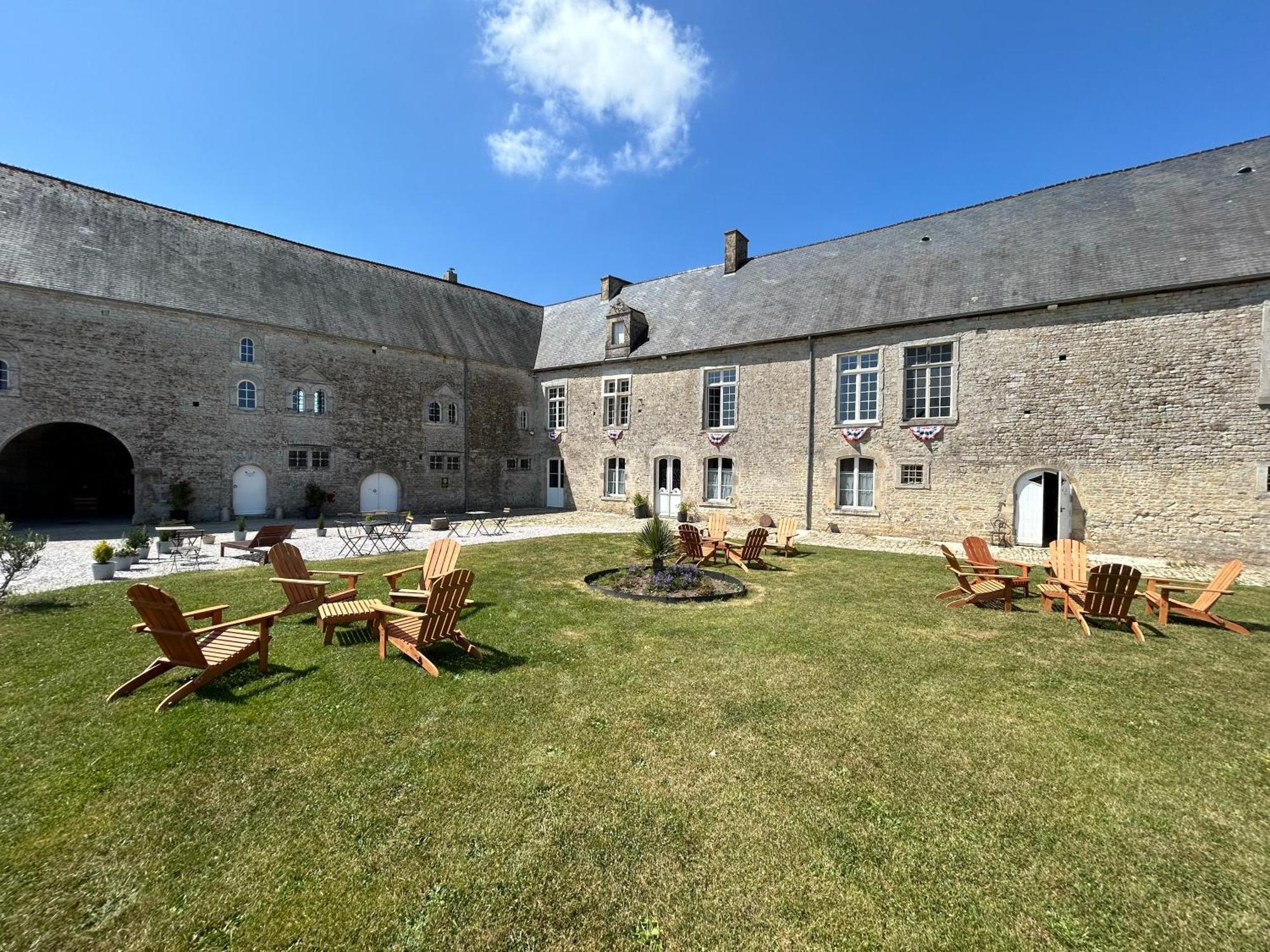Chateau De Franquetot & D Day Collins Museum Sainte-Mère-Église المظهر الخارجي الصورة